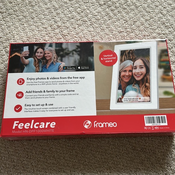 In packaging frameo digital frame - Picture 2 of 3